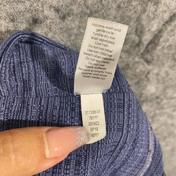 Athleta Leggings Small Blue High Rise Jacquard Mesh Chat To Town Capri Workout - Picture 12 of 13